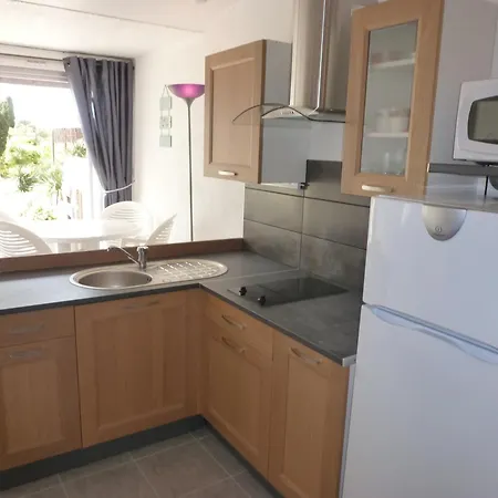 Village Naturiste Purple * אגדה